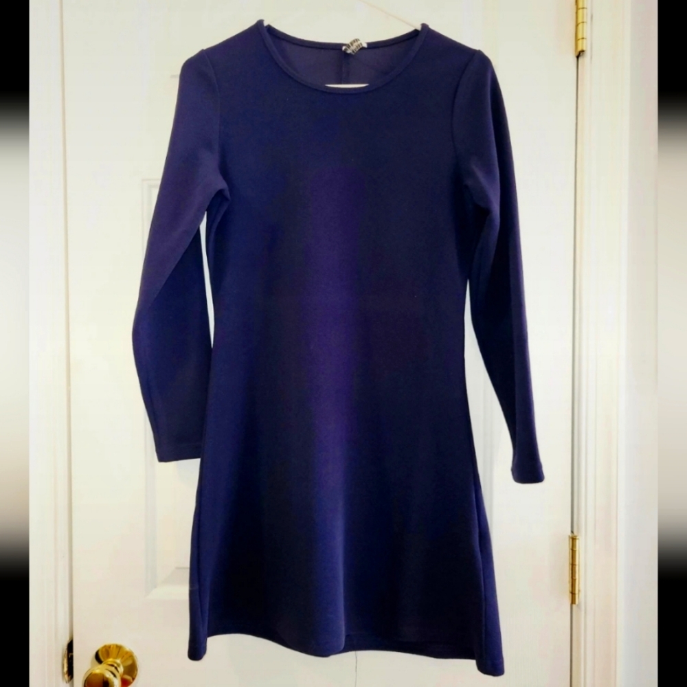 Beautiful navy small flattering dress